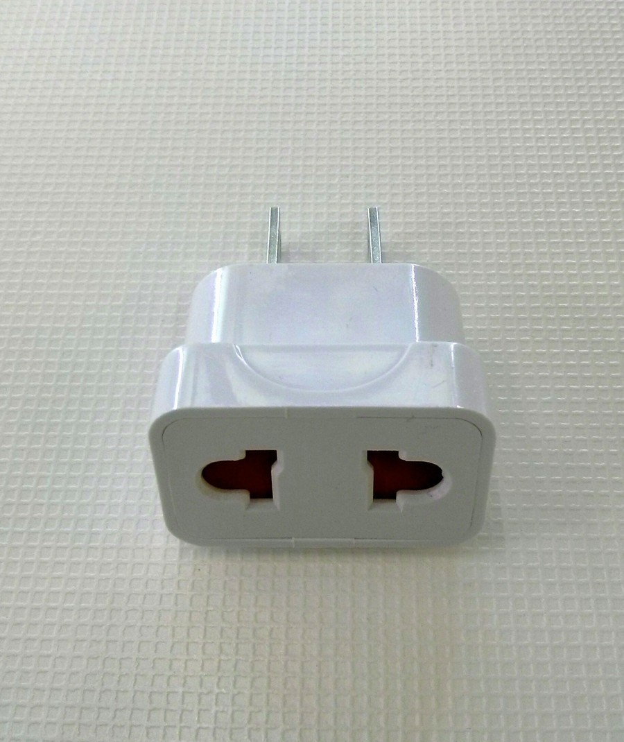 ADAPTADOR CLAVILLA USA/SCHUKO