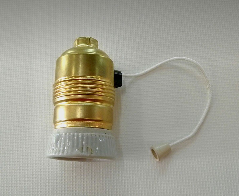 PORTALÁMPARA LATÓN CON CADENA E-27