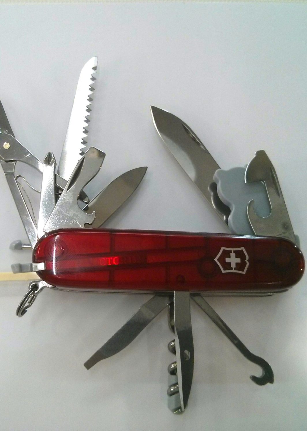 NAVAJA VICTORINOX MULTIUSOS 7915.T