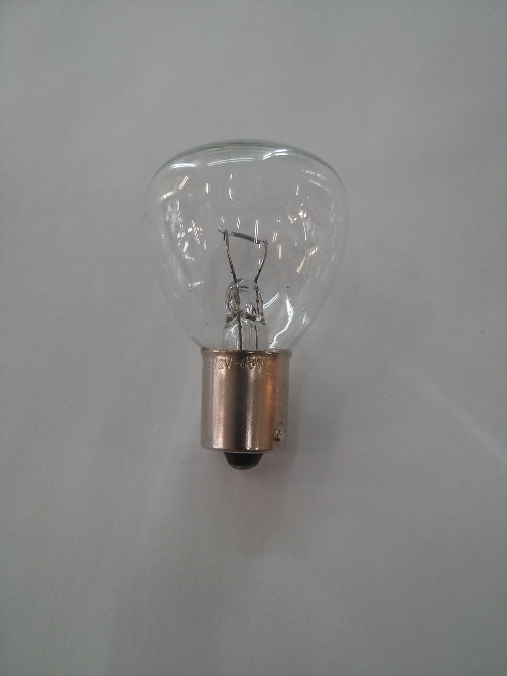 BOMBETA BAIONETA COTXE 12V 45W