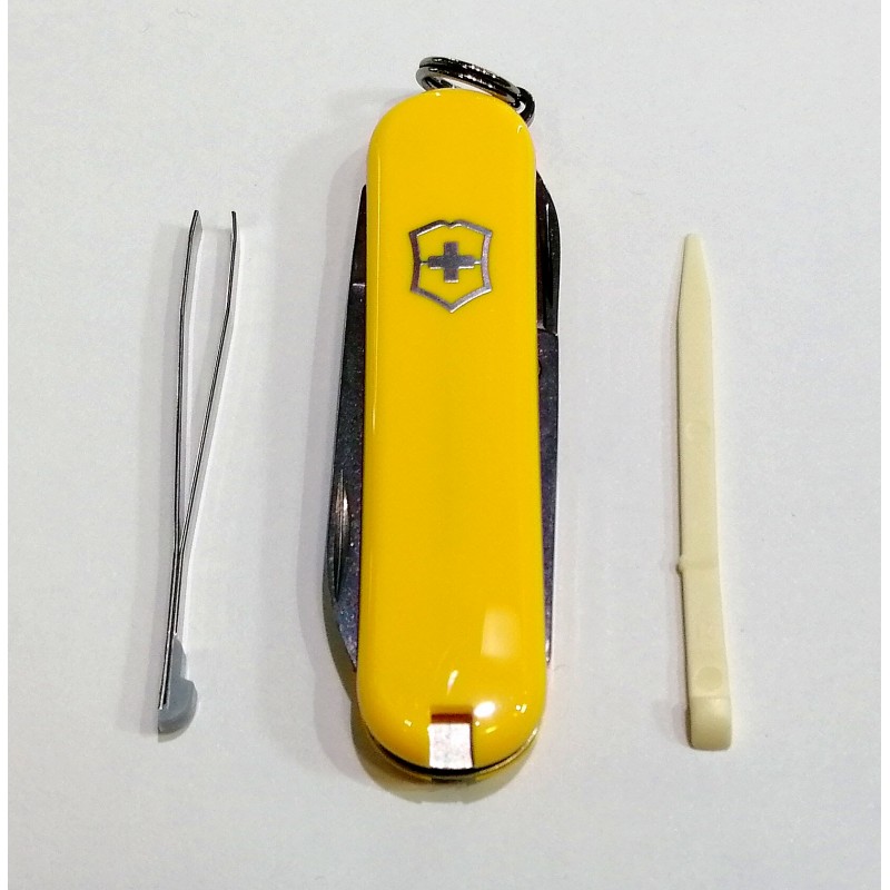 Navalla multiusos Victorinox groga 0.6223.8G